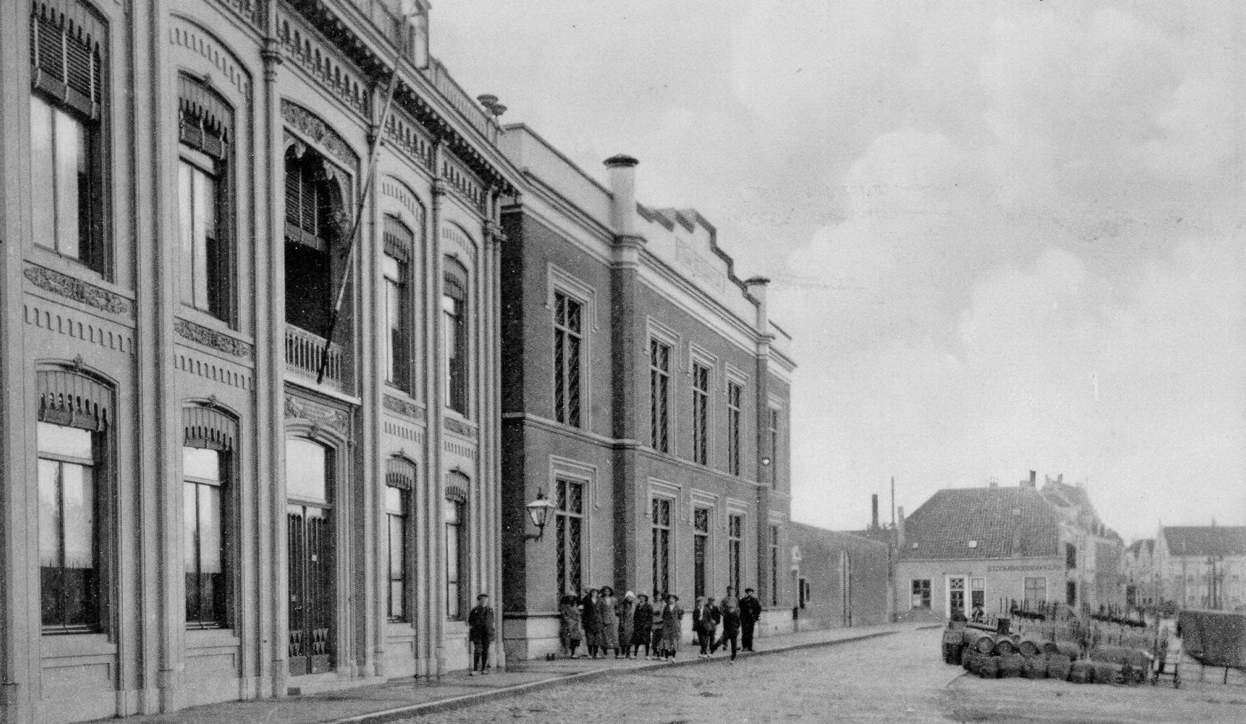 de HBS aan de kade