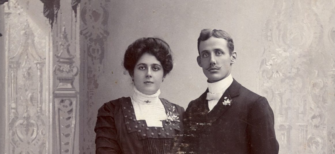 Portret van jonge vrouw en man