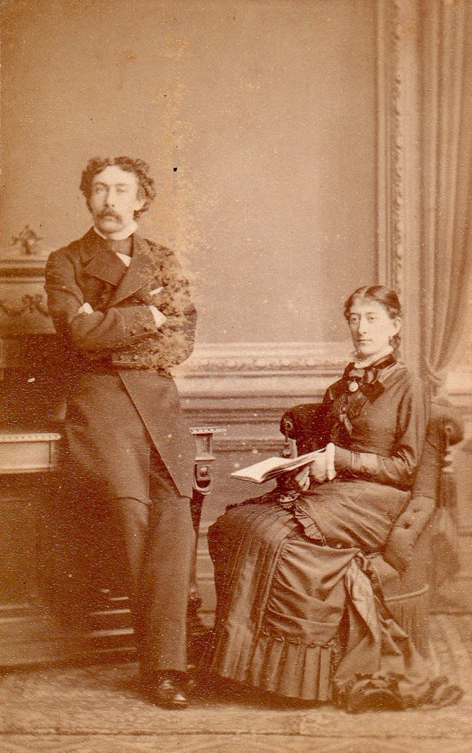 Portret van man en vrouw in interieur