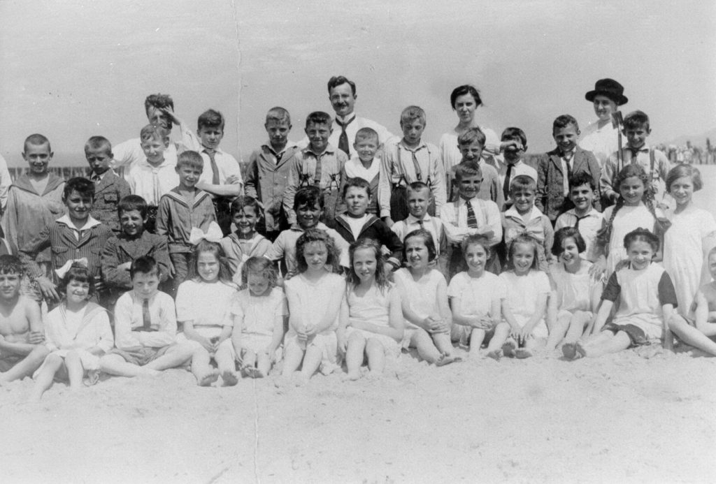 Groepsfoto op het strand